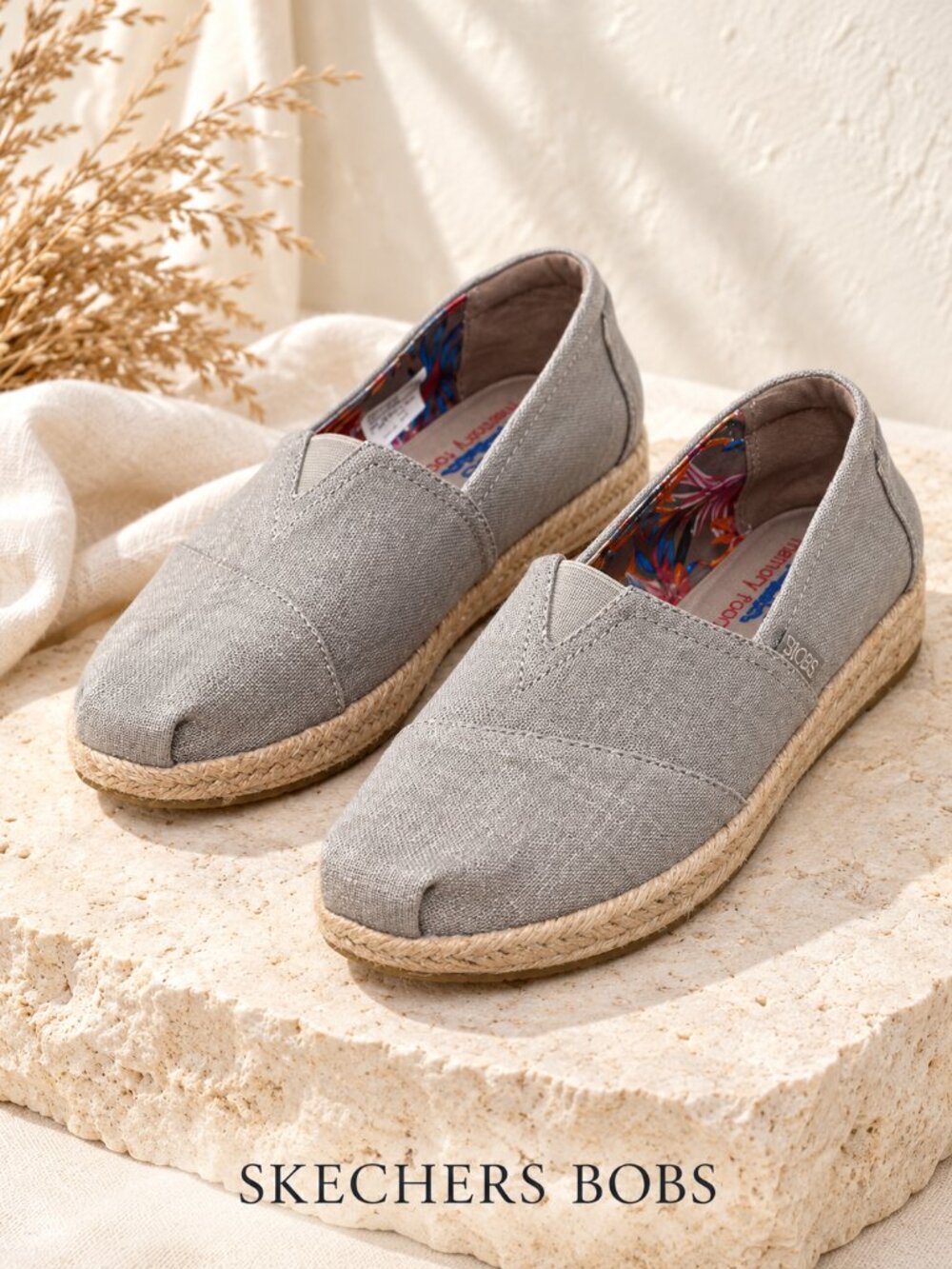 Skechers BOBS Gray Taupe Canvas Espadrille Slip On Flats Memory Foam Size 8